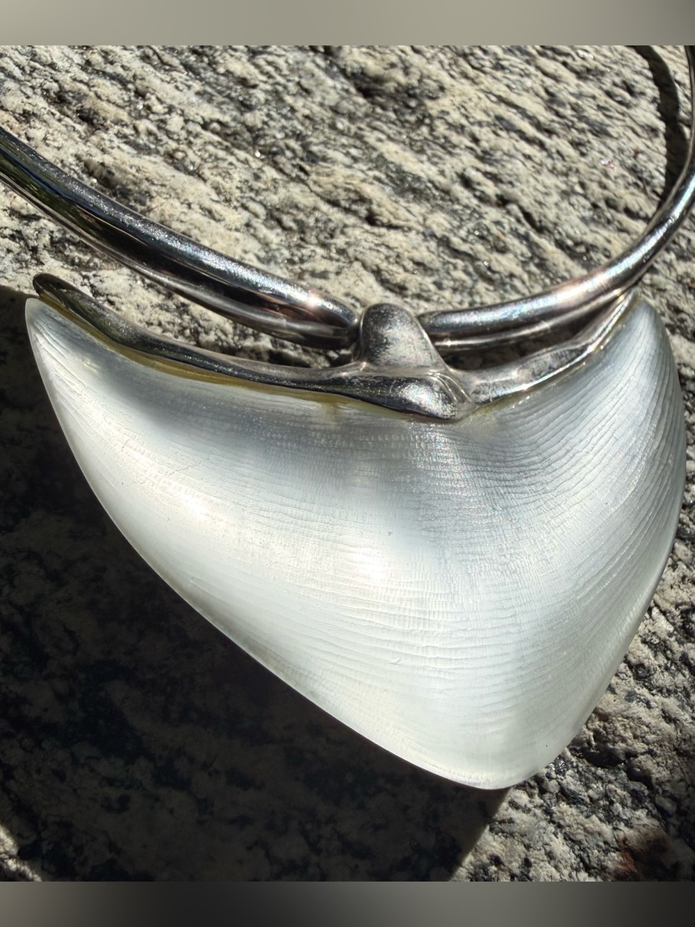 Alexis Bittar large statement lucite pendant used,perfect condition - Picture 2 of 5